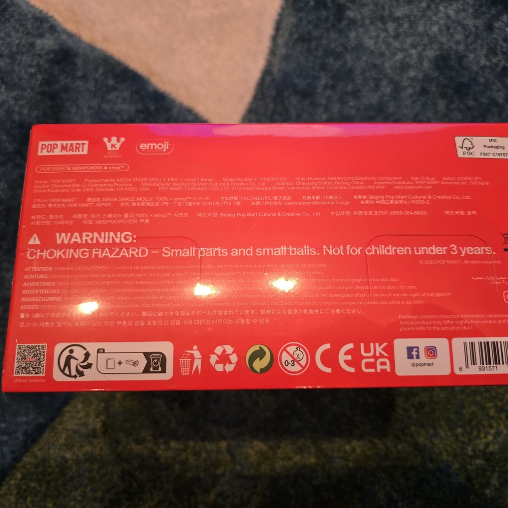 2025 Mega Space Molly Emoji Sealed Case 100% - Picture 4 of 5